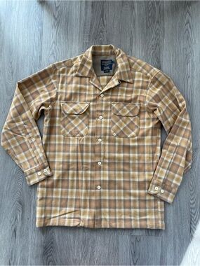 Vintage men’s Pendleton plaid flannel Size small